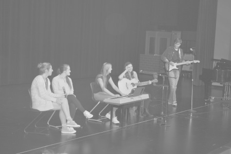 Coffee House Starts Arts Week Off Strong