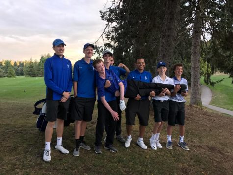 Golf Team Mixes Talent and Youth in Undefeated Season