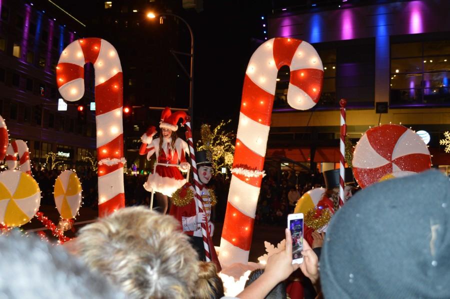 Festivities+at+Bellevues+Snowflake+Lane+include+nightly+parades+and+other+holiday+festivities