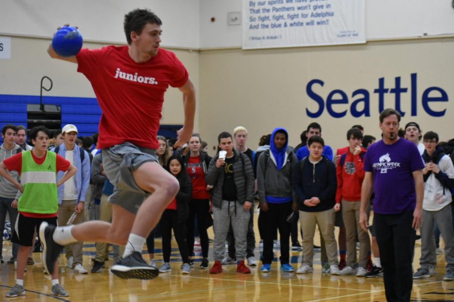 Seniors Fall in Handball