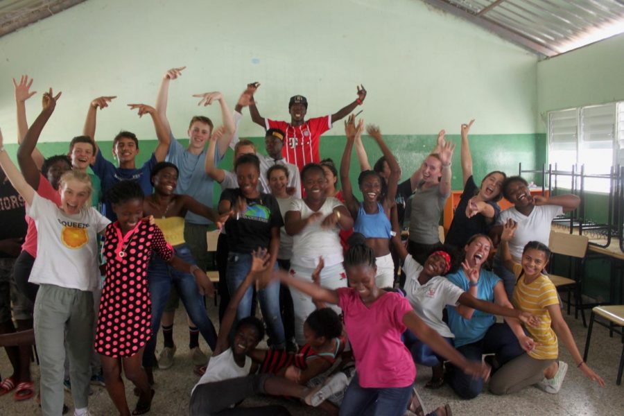 Prep+students+say+goodbye+to+Dominican+students+in+Batey+Libertad.+Prep+students+attended+a+service+trip+to+the+Dominican+Republic+in+Summer+2019.