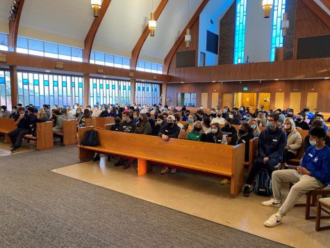 Sophomores attend liturgy at the conclusion of the Urban Plunge retreat.