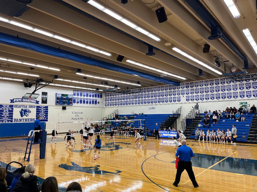 Seattle Prep Volleyball swept Roosevelt on October 4th. The Panthers fought hard in a challenging third set but came out on top.